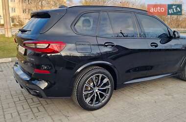 Внедорожник / Кроссовер BMW X5 2019 в 