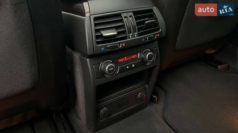 Позашляховик / Кросовер BMW X5 2012 в Львові