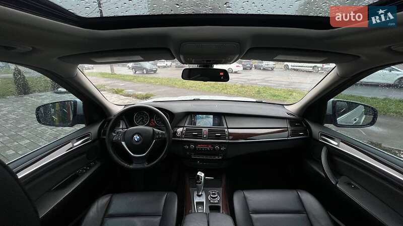 Позашляховик / Кросовер BMW X5 2012 в Львові
