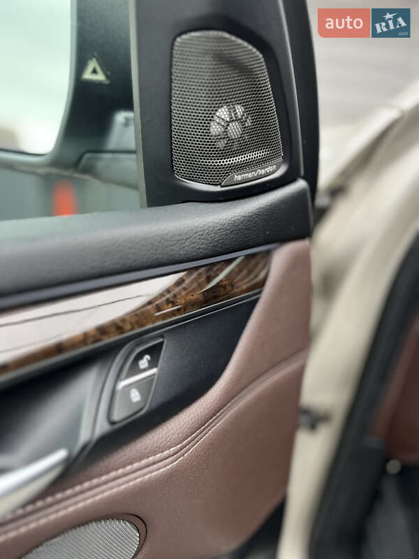 Позашляховик / Кросовер BMW X5 2016 в Одесі
