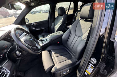 Внедорожник / Кроссовер BMW X5 2021 в 