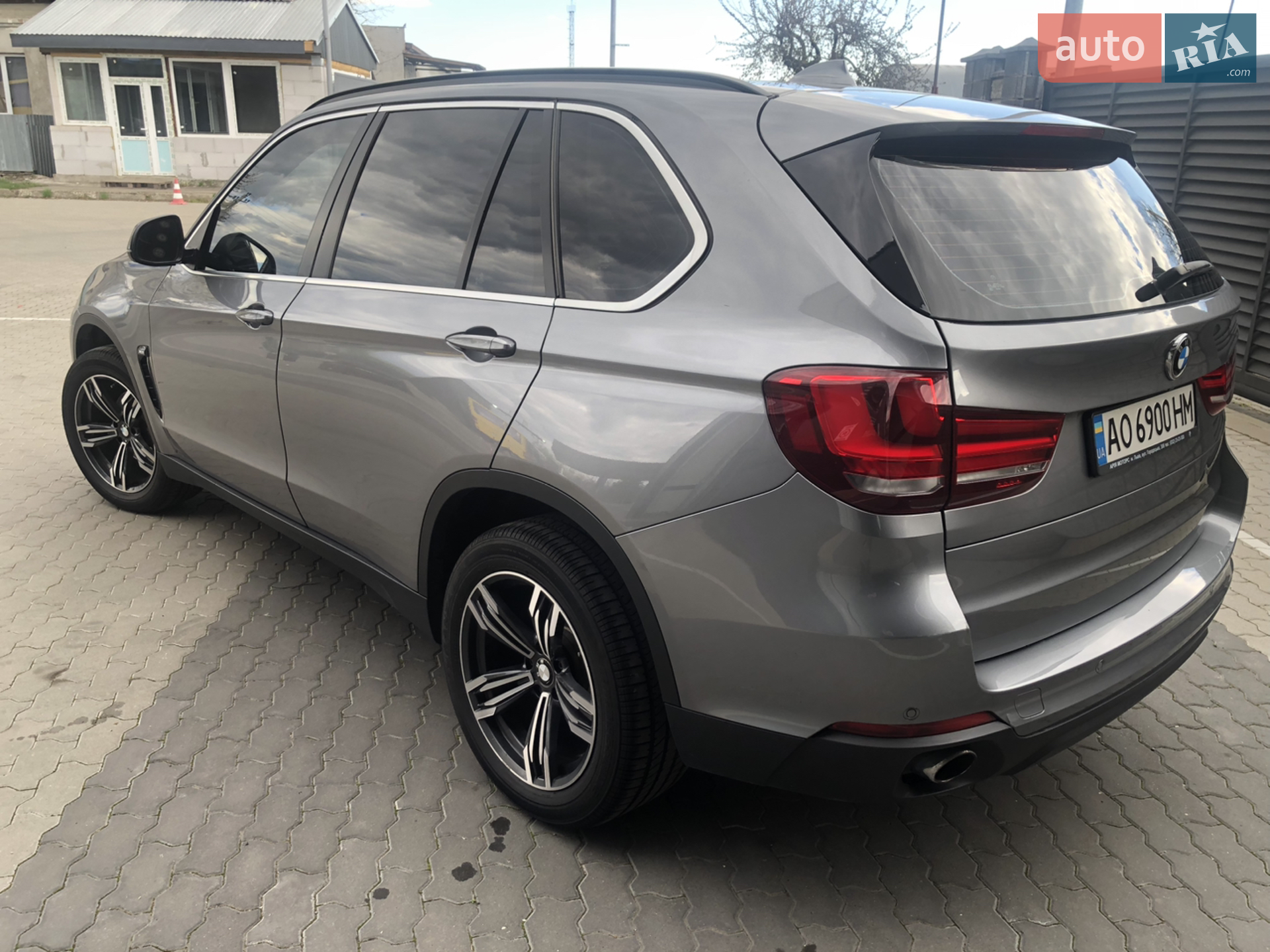 2017 BMW X5 - мініатюра 2