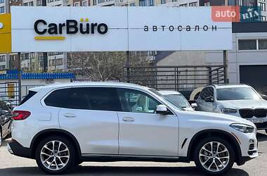 Внедорожник / Кроссовер BMW X5 2019 в 