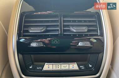 Внедорожник / Кроссовер BMW X5 2019 в 