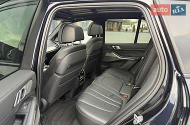 Позашляховик / Кросовер BMW X5 2019 в 