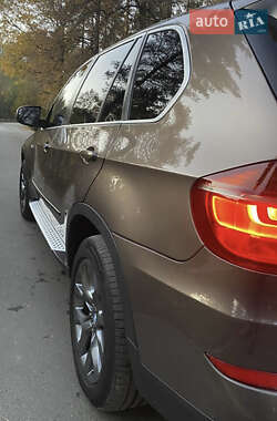 Внедорожник / Кроссовер BMW X5 2011 в 