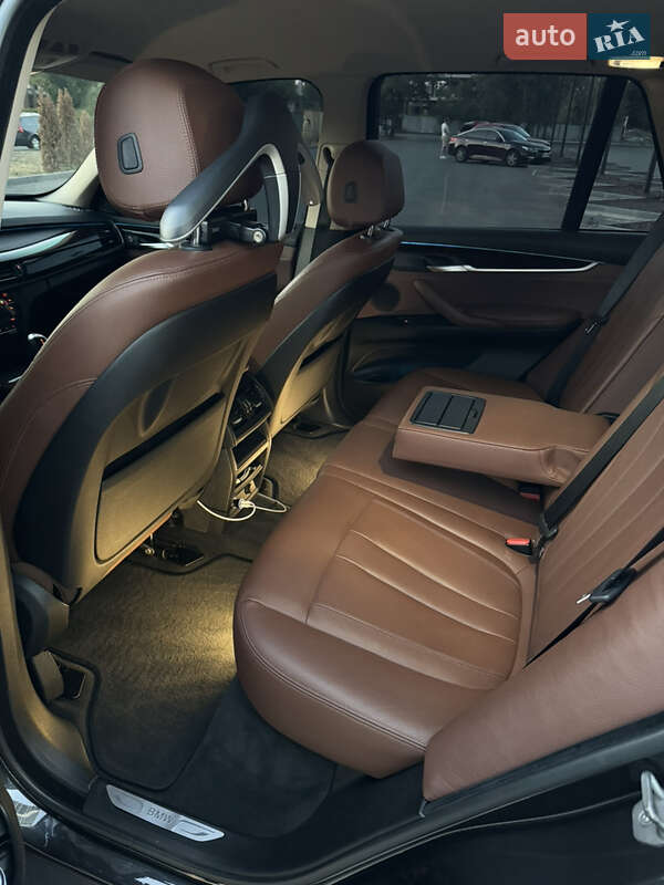 Позашляховик / Кросовер BMW X5 2014 в Дніпрі