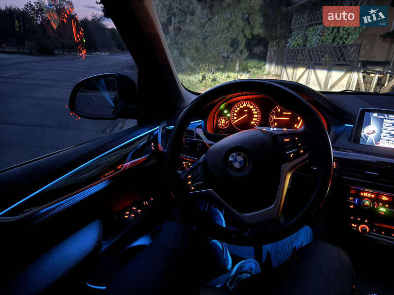 Позашляховик / Кросовер BMW X5 2014 в Дніпрі