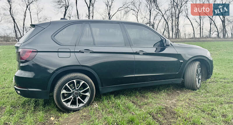 Внедорожник / Кроссовер BMW X5 2016 в Днепре