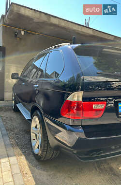 Внедорожник / Кроссовер BMW X5 2004 в 