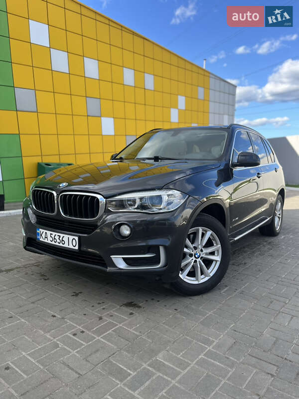 Внедорожник / Кроссовер BMW X5 2015 в 