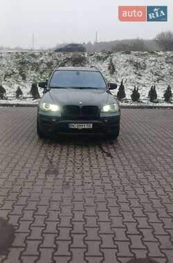 Позашляховик / Кросовер BMW X5 2011 в 