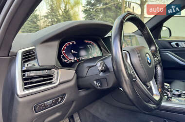Позашляховик / Кросовер BMW X5 2018 в 