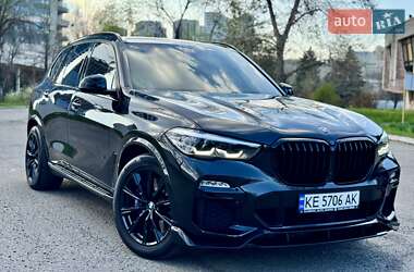 Позашляховик / Кросовер BMW X5 2018 в 