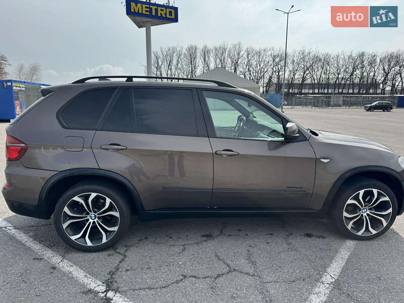Внедорожник / Кроссовер BMW X5 2010 в Новомосковске