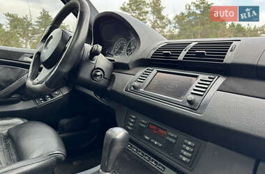 Позашляховик / Кросовер BMW X5 2005 в 