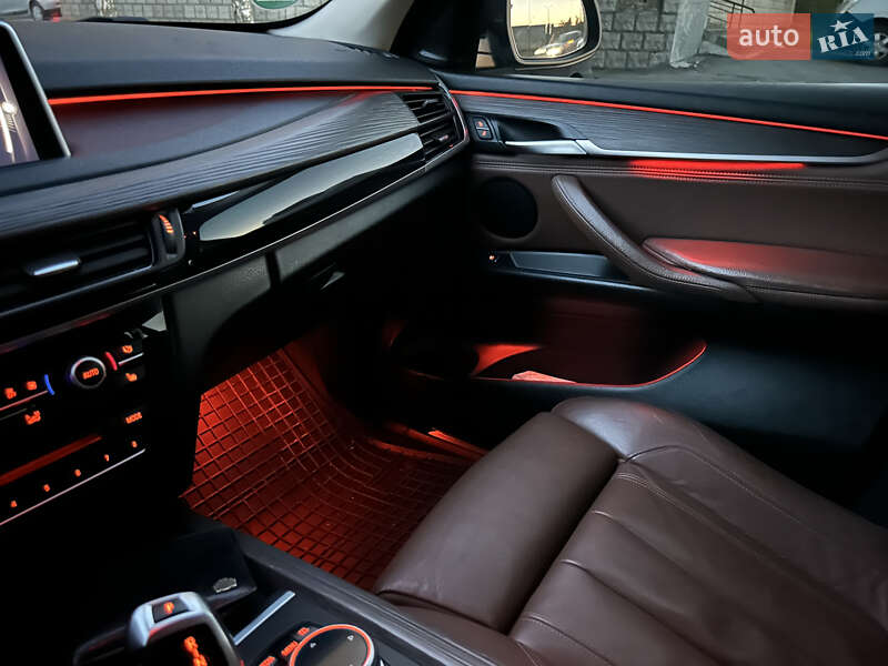 Позашляховик / Кросовер BMW X5 2014 в Хмельницькому