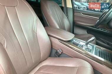 Позашляховик / Кросовер BMW X5 2015 в 