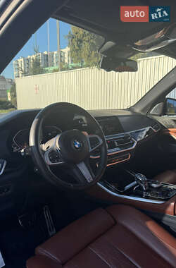 Внедорожник / Кроссовер BMW X5 2018 в 