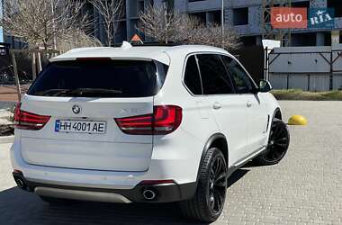 Позашляховик / Кросовер BMW X5 2016 в 