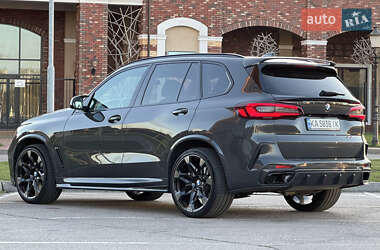 Внедорожник / Кроссовер BMW X5 2021 в 