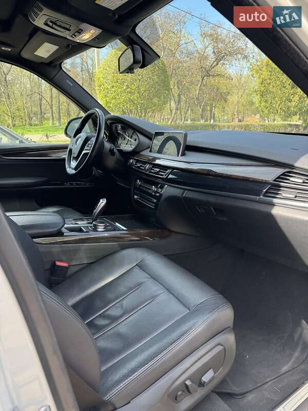 Внедорожник / Кроссовер BMW X5 2016 в Одессе