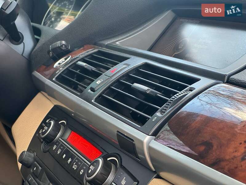 Позашляховик / Кросовер BMW X5 2011 в Охтирці