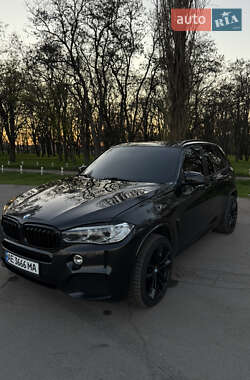 Позашляховик / Кросовер BMW X5 2014 в 
