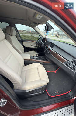 Позашляховик / Кросовер BMW X5 2011 в 
