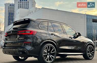 Позашляховик / Кросовер BMW X5 2019 в 