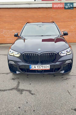 Позашляховик / Кросовер BMW X5 2021 в 