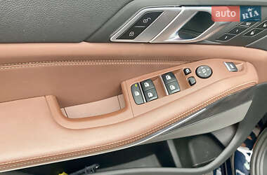 Позашляховик / Кросовер BMW X5 2021 в 