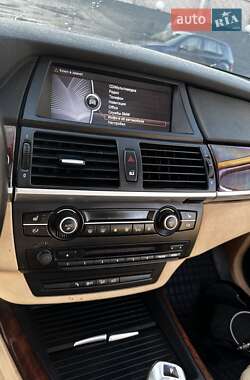 Позашляховик / Кросовер BMW X5 2011 в Івано-Франківську