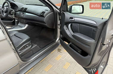 Внедорожник / Кроссовер BMW X5 2004 в 