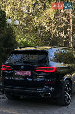Внедорожник / Кроссовер BMW X5 2020 в 