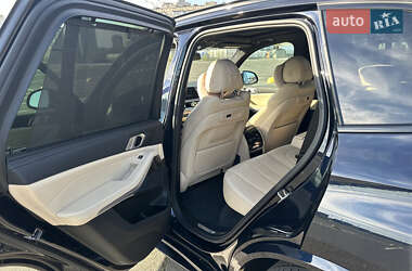 Внедорожник / Кроссовер BMW X5 2022 в 