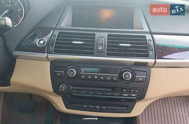 Позашляховик / Кросовер BMW X5 2008 в 
