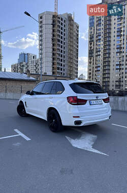Позашляховик / Кросовер BMW X5 2014 в 