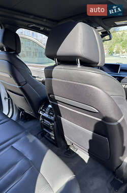 Позашляховик / Кросовер BMW X5 2014 в 