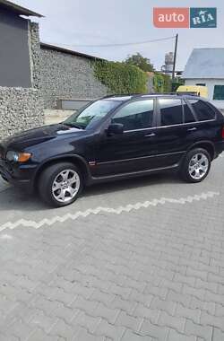 Позашляховик / Кросовер BMW X5 2001 в 