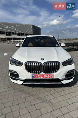 Внедорожник / Кроссовер BMW X5 2020 в 