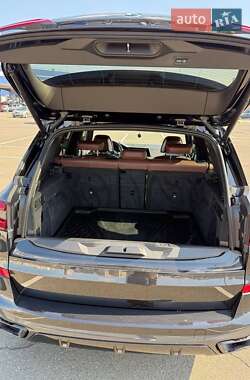 Позашляховик / Кросовер BMW X5 2021 в 