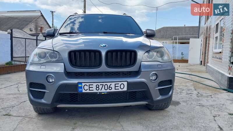 Внедорожник / Кроссовер BMW X5 2011 в 