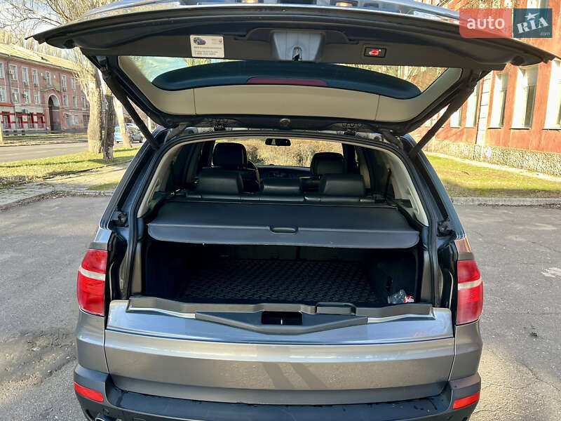 Позашляховик / Кросовер BMW X5 2010 в Одесі фото 11 Позашляховик / Кросовер BMW X5 2010 в Одесі