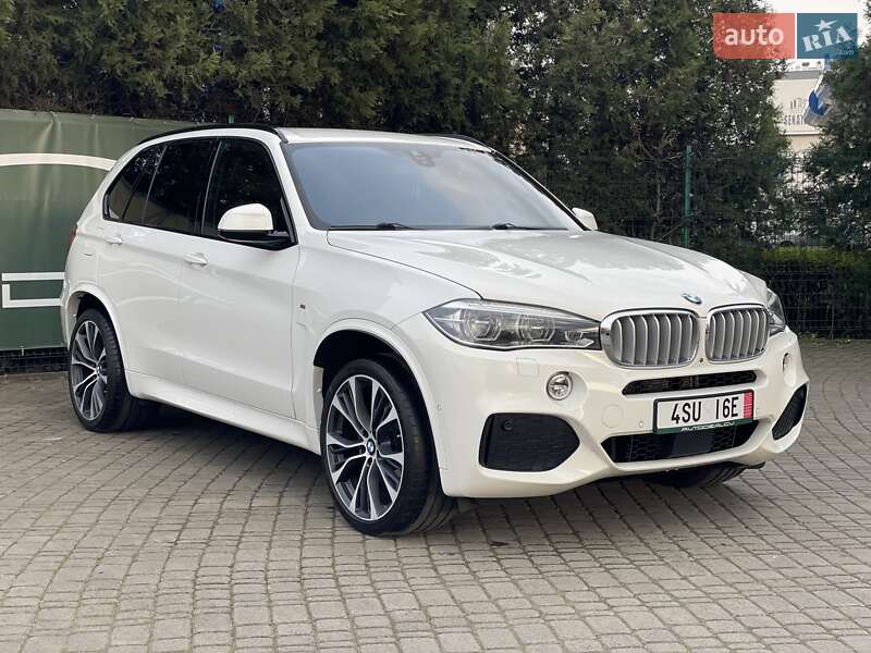 Позашляховик / Кросовер BMW X5 2017 в Чернівцях