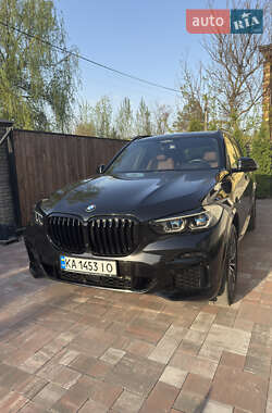 Внедорожник / Кроссовер BMW X5 2022 в 