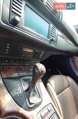 Позашляховик / Кросовер BMW X5 2002 в 