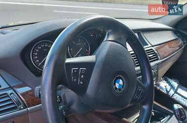 Внедорожник / Кроссовер BMW X5 2010 в 