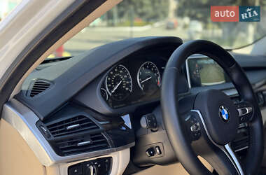 Позашляховик / Кросовер BMW X5 2014 в 