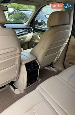 Внедорожник / Кроссовер BMW X5 2015 в 